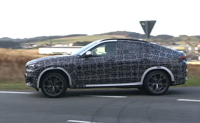 Další nové BMW za rohem. Třetí generace X6 už pilně testuje