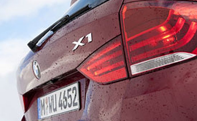 BMW X1: Facelift se představí na autosalonu v New Yorku