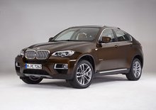 BMW X6 facelift: Diodové světlomety, nové barvy a superdiesel (280 kW, 740 Nm)