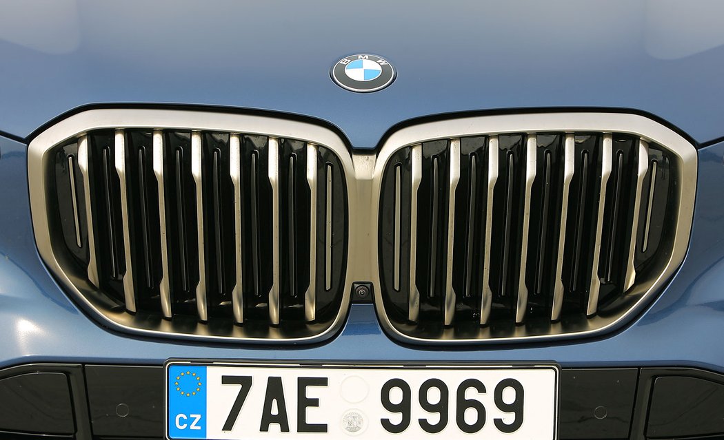 suv bmw testy vyssistredni