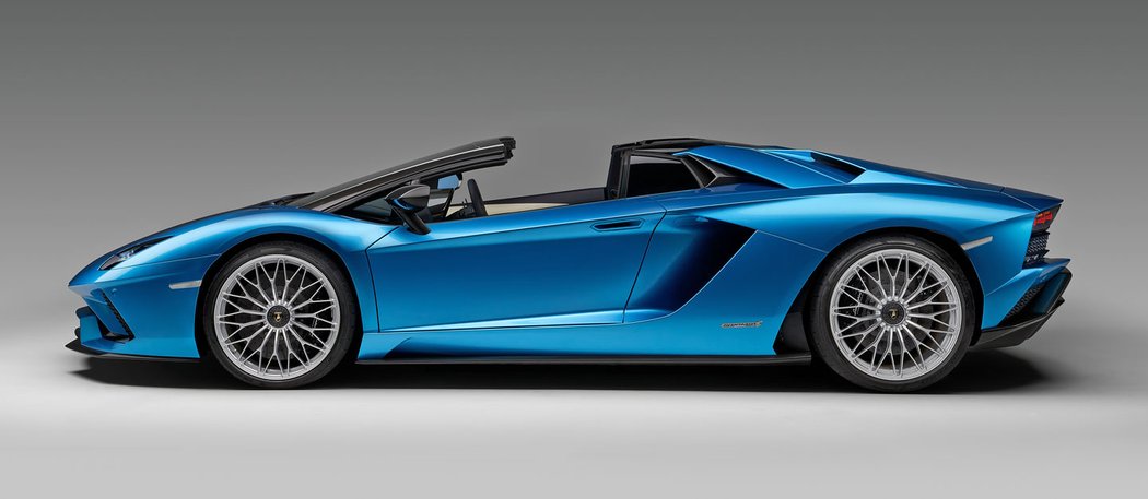 Lamborghini Aventador S Roadster