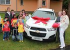 Chevrolet věnoval českým SOS vesničkám Spark, Aveo a dvě Captivy