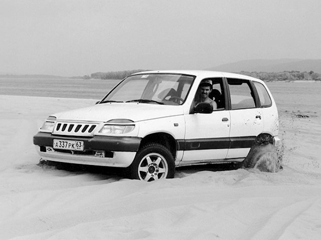 VAZ-2123 Niva Pilot (řada 100) 1996