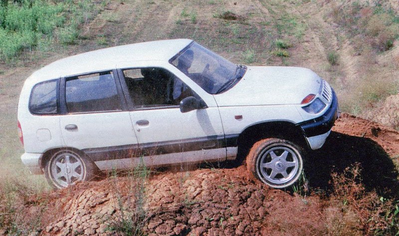 VAZ-2123 Niva Pilot (řada 100) 1996