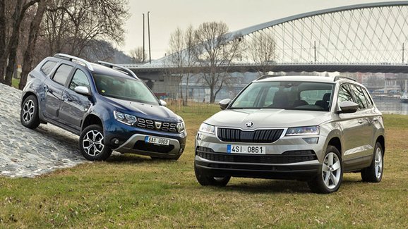 TEST Dacia Duster 1.2 TCe vs. Škoda Karoq 1.0 TSI – Úhel pohledu