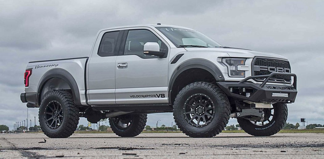 Hennessey Velociraptor V8