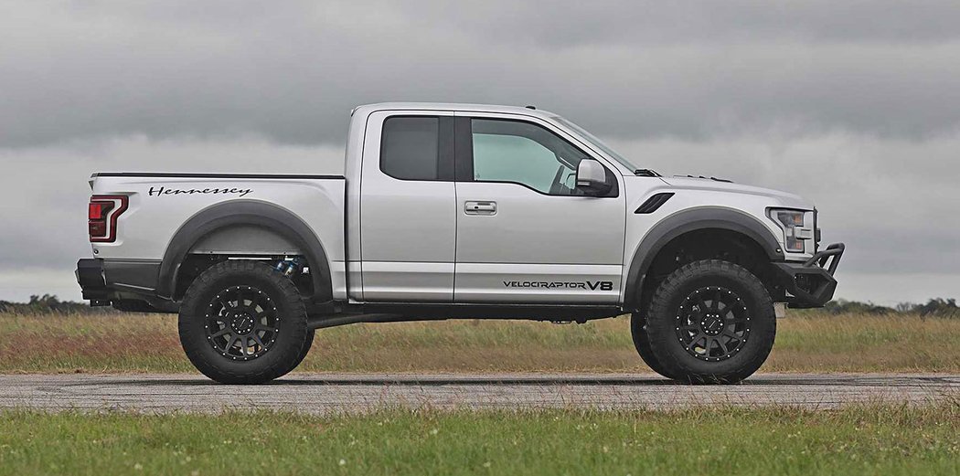 Hennessey Velociraptor V8