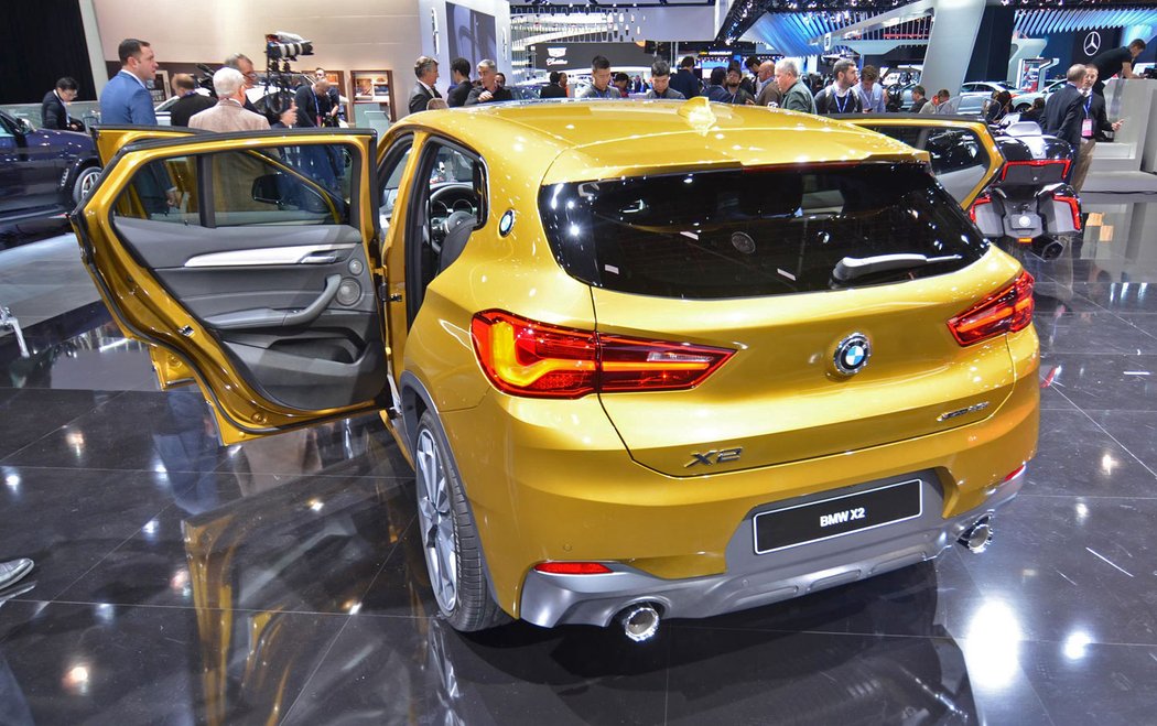 BMW X2