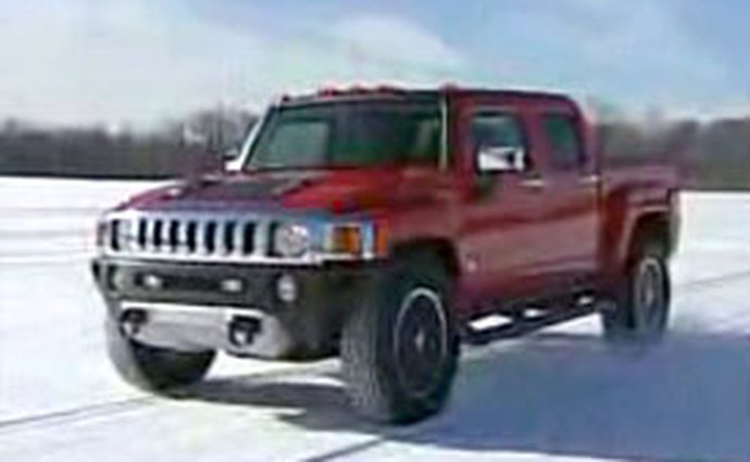 Video: Hummer H3T – novinka na projížďce ve sněhu