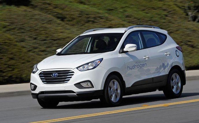 Vodíkový Hyundai Tuscon startuje v Americe
