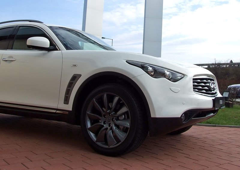 Infiniti FX