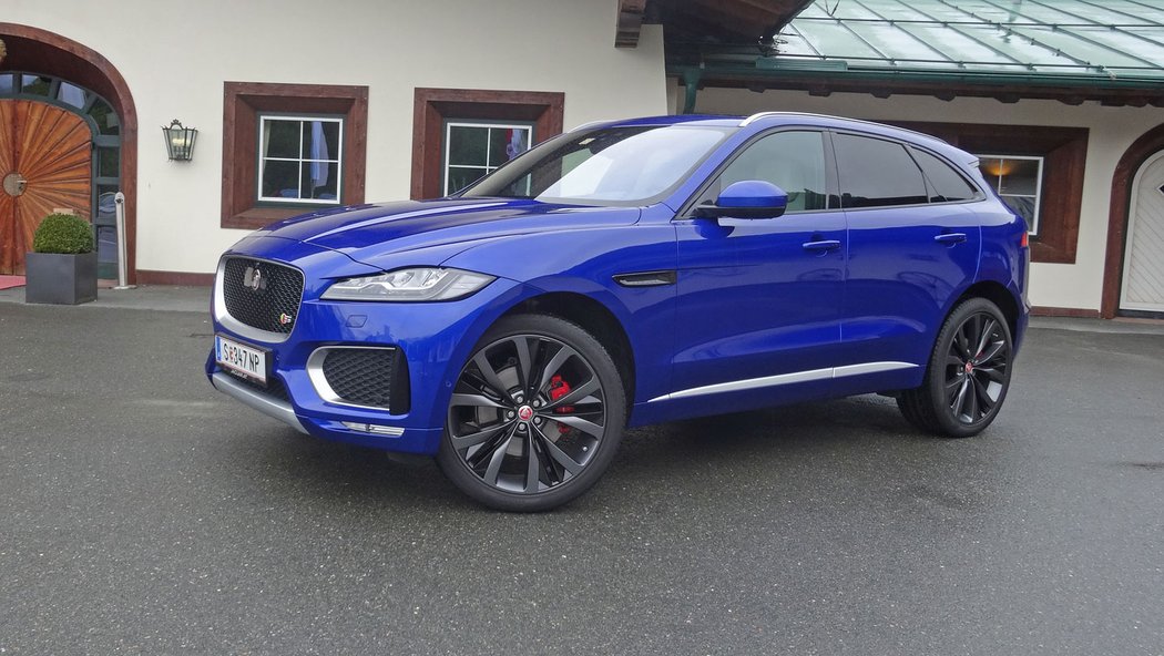 Jaguar F-Pace