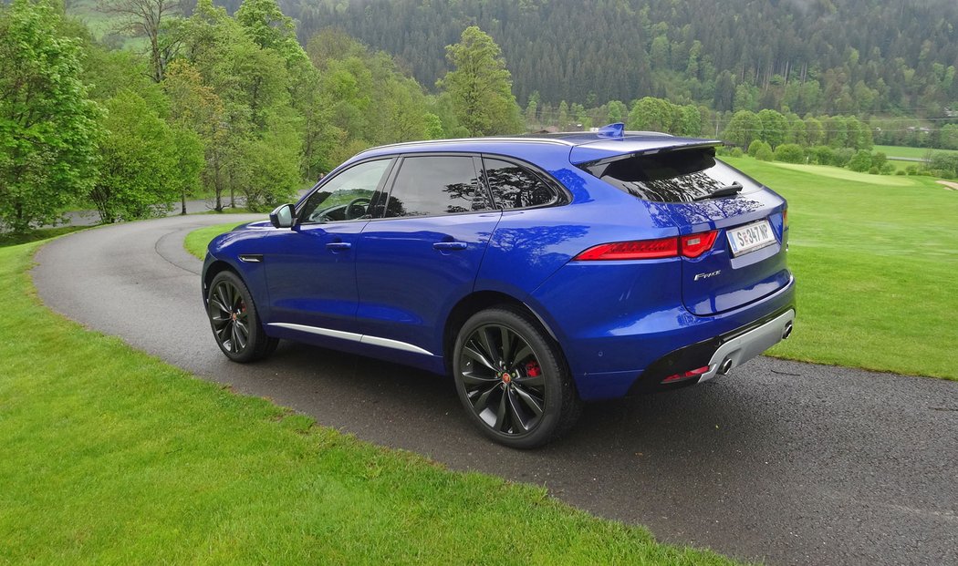 Jaguar F-Pace