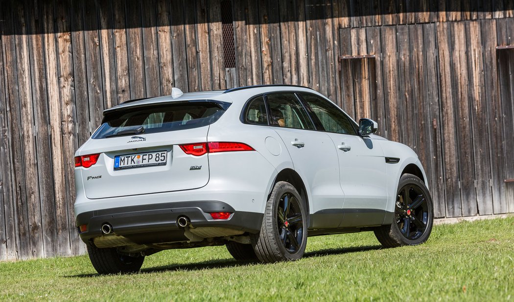 Jaguar F-Pace