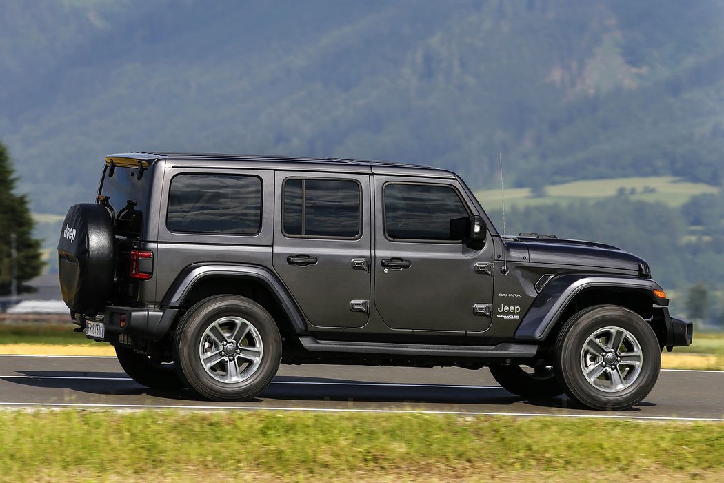 Jeep Wrangler Sahara