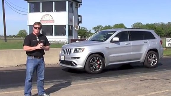 Jeep Grand Cherokee SRT8 Hennessey HPE650: Americké kladivo na X5 M (video)