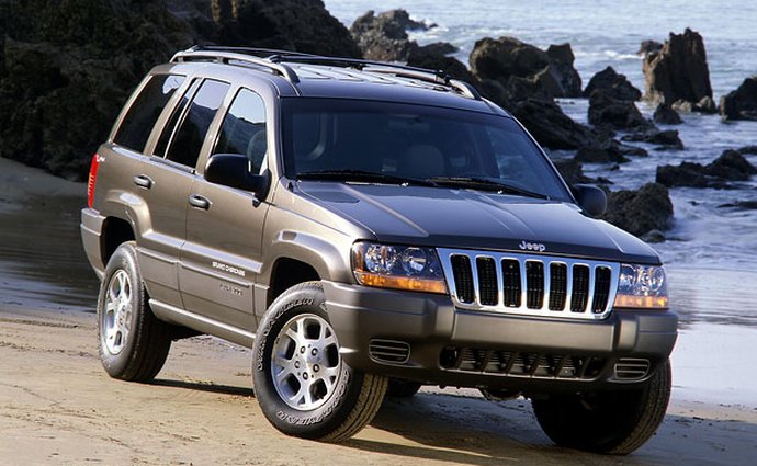Chrysler Group odmítá svolávací akci NHTSA na Jeepy