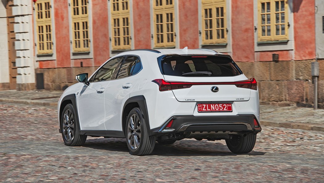 Lexus UX