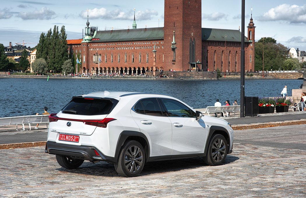 Lexus UX