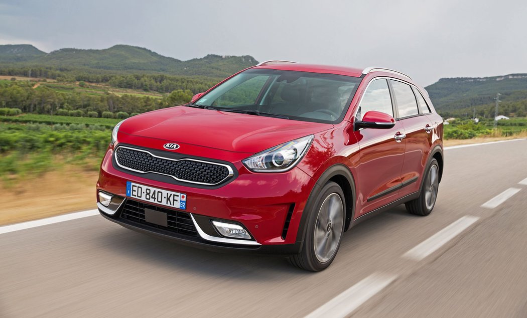 suv kia ceniky ceskytrh hybrid