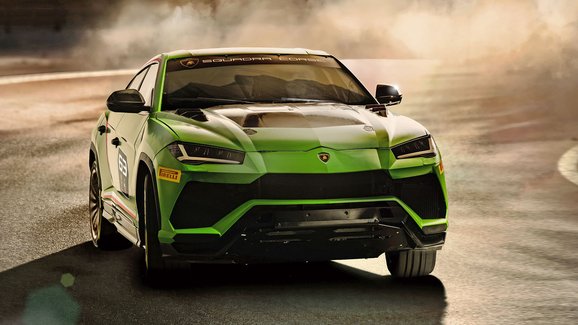 Lamborghini Urus ST-X Concept se může stát základem pro ostřejší verzi SUV  