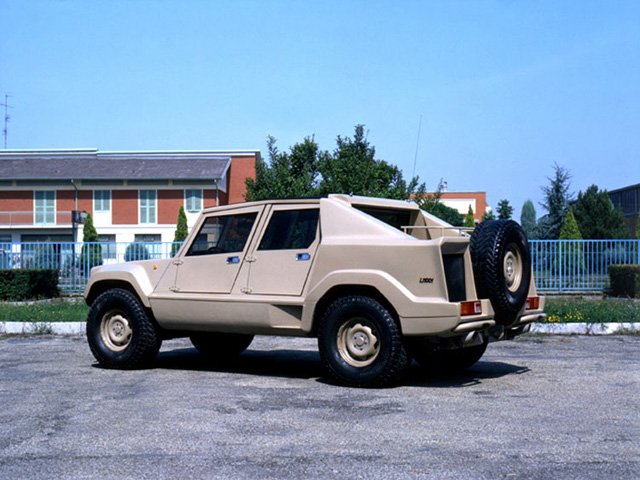 Lamborghini LM002