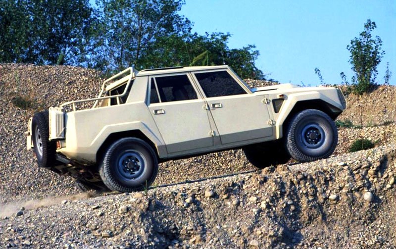 Lamborghini LM002