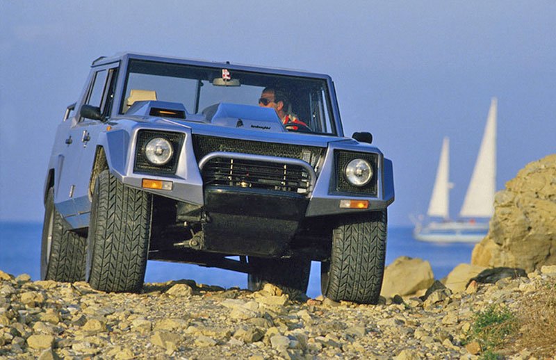 Lamborghini LM002