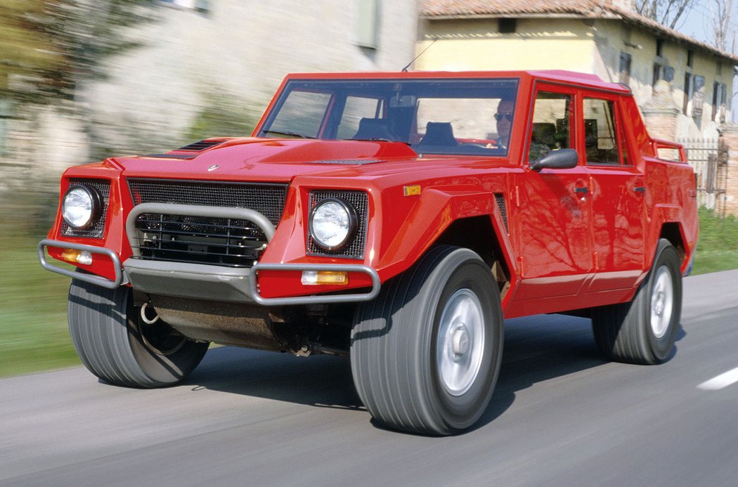 Lamborghini LM002