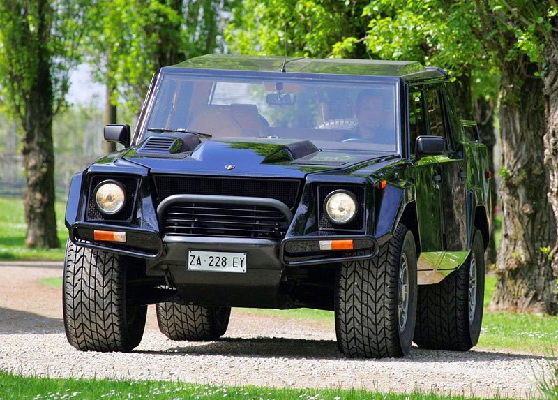 Lamborghini LM002