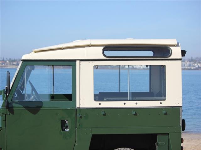 Land Rover Series III