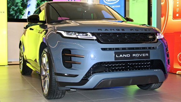 Nový Range Rover Evoque se poprvé ukázal v Česku. Exkluzivně jsme si ho prohlédli