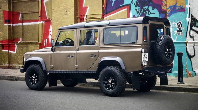 Land Rover Defender