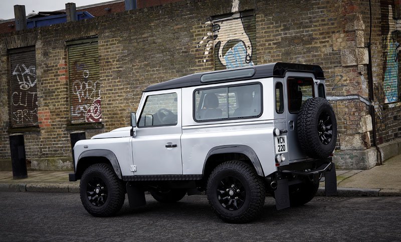 Land Rover Defender