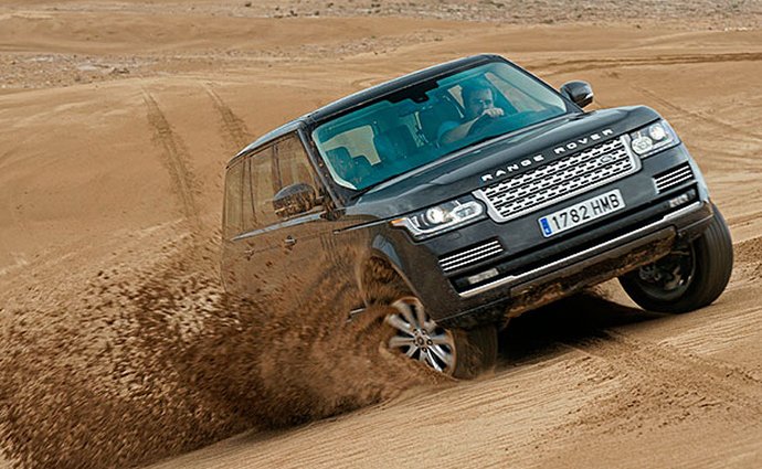 Land Rover nestačí vyrábět nové modely Range Rover a Range Rover Sport