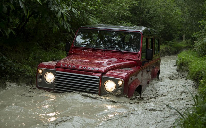 Land Rover Defender