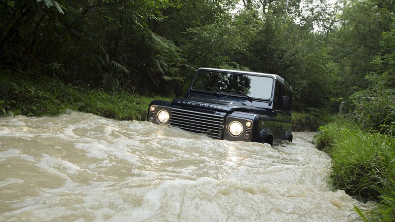 Land Rover Defender