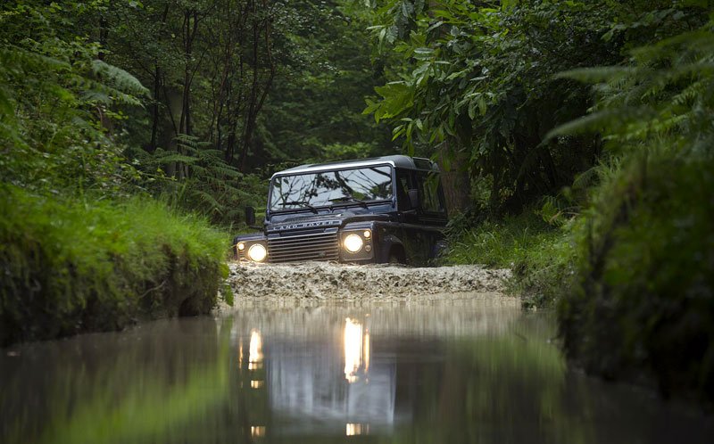 Land Rover Defender