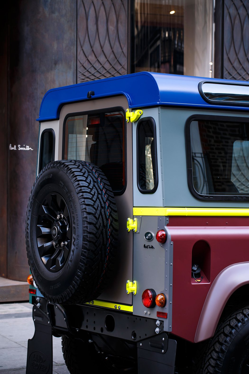 Land Rover Defender