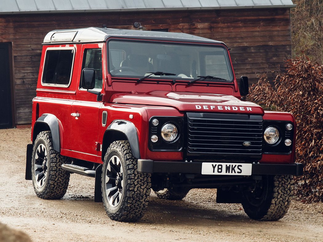 Land Rover Defender Works V8 Edition