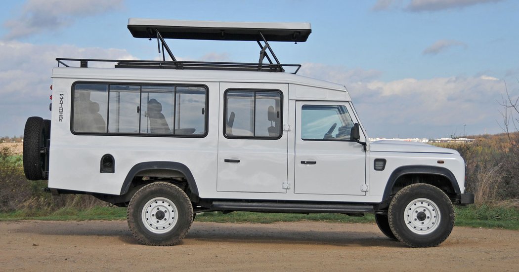 Land Rover Defender