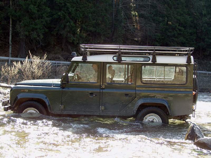 Land Rover Defender