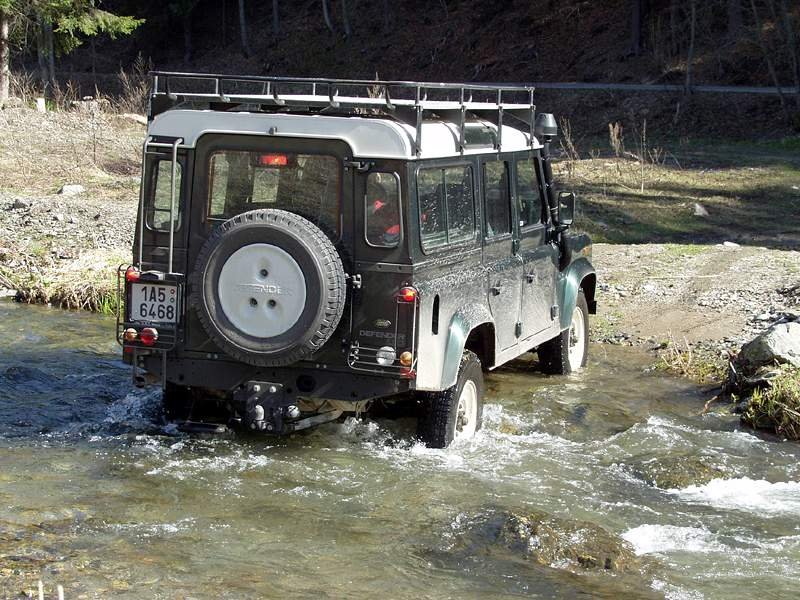 Land Rover Defender