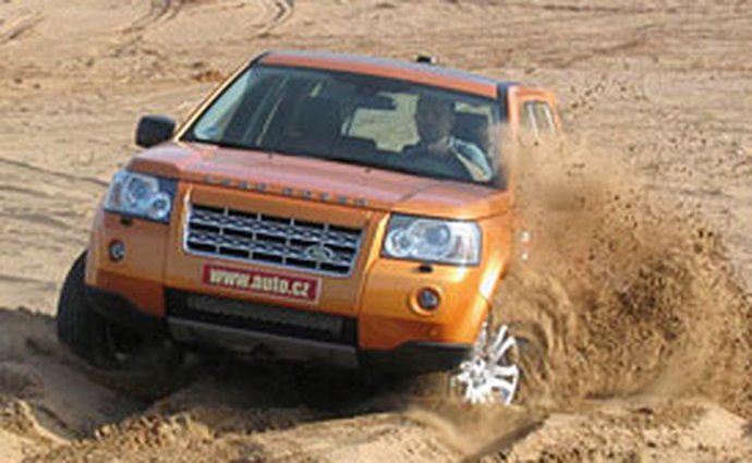 Land Rover zvažuje výrobu menšího vozu