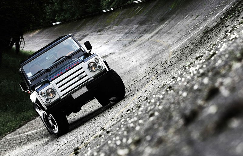 Land Rover Defender