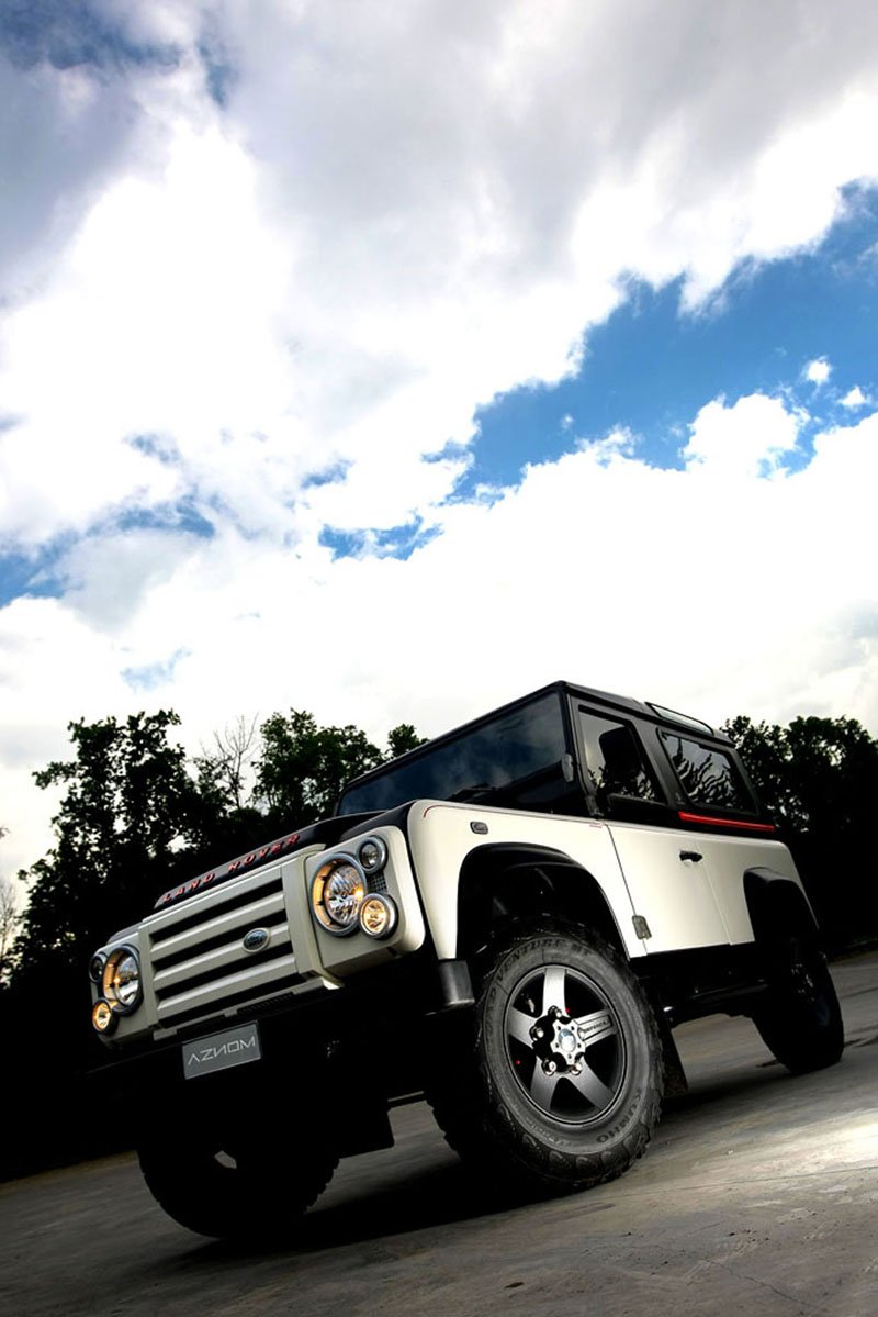 Land Rover Defender