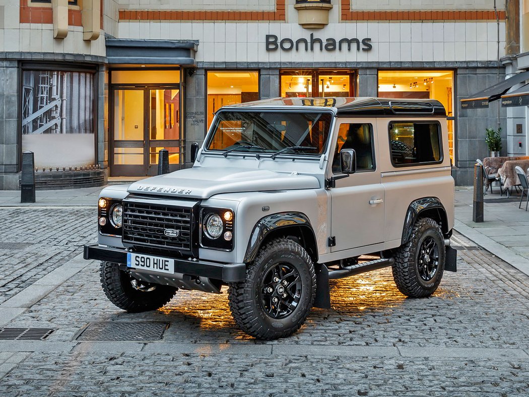 Land Rover Defender