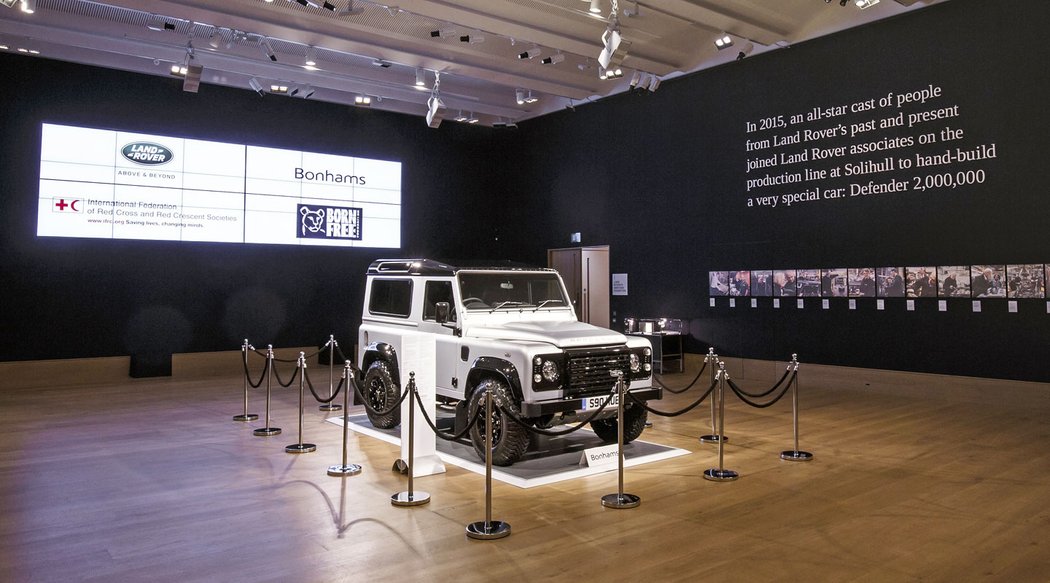 Land Rover Defender