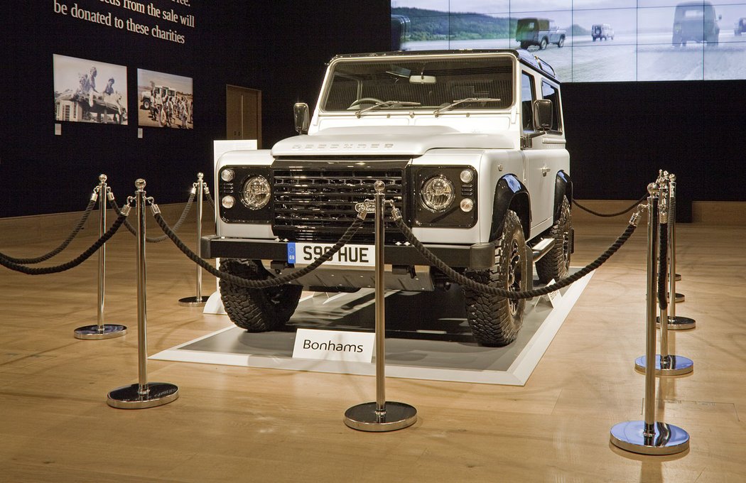 Land Rover Defender