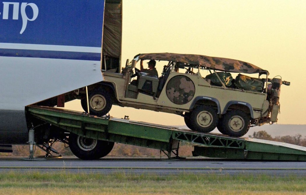 Land Rover Perentie 6x6 LRPV